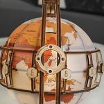 ROKR Wooden Mechanical Gears Model - Luminous Globe
