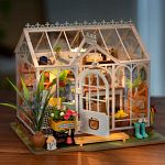 Rolife DIY Miniature House: Dreamy Garden House